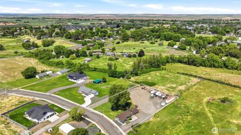 428 SW 12th Street College Place WA 99324