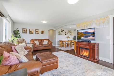 428 SW 12th Street College Place WA 99324