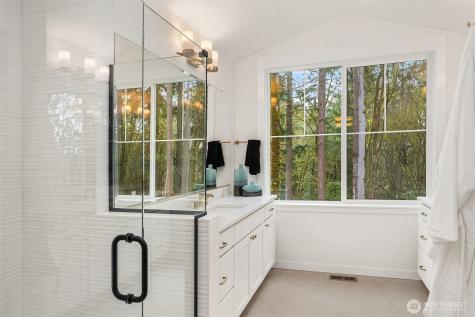11170 NE 134th Court NE Redmond WA 98052