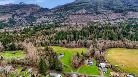 27806 W Gilligan Creek Road Sedro Woolley WA 98284