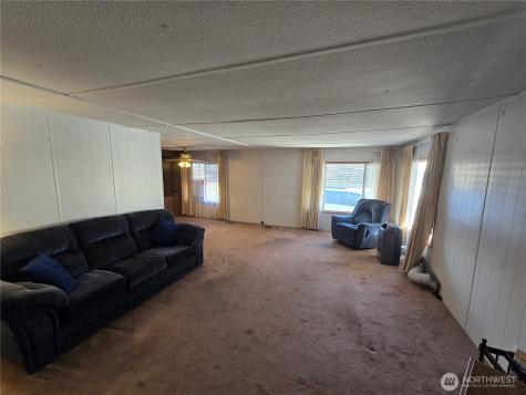 2302 R Street SE Auburn WA 98002