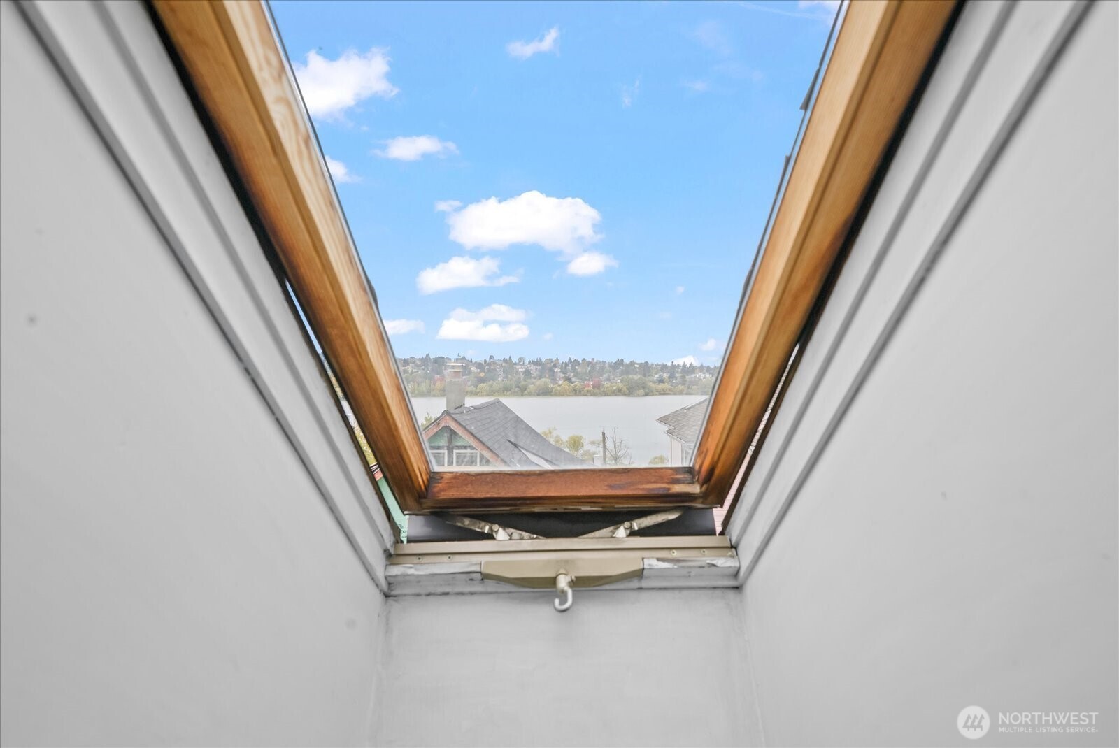 5833 Woodlawn Avenue N Seattle WA 98103