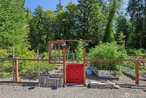 8717 E Meadow Lake Drive Snohomish WA 98290