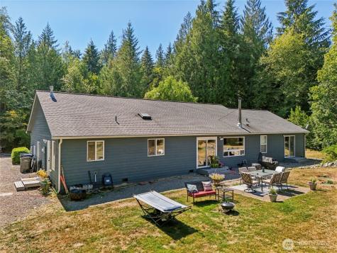 8717 E Meadow Lake Drive Snohomish WA 98290
