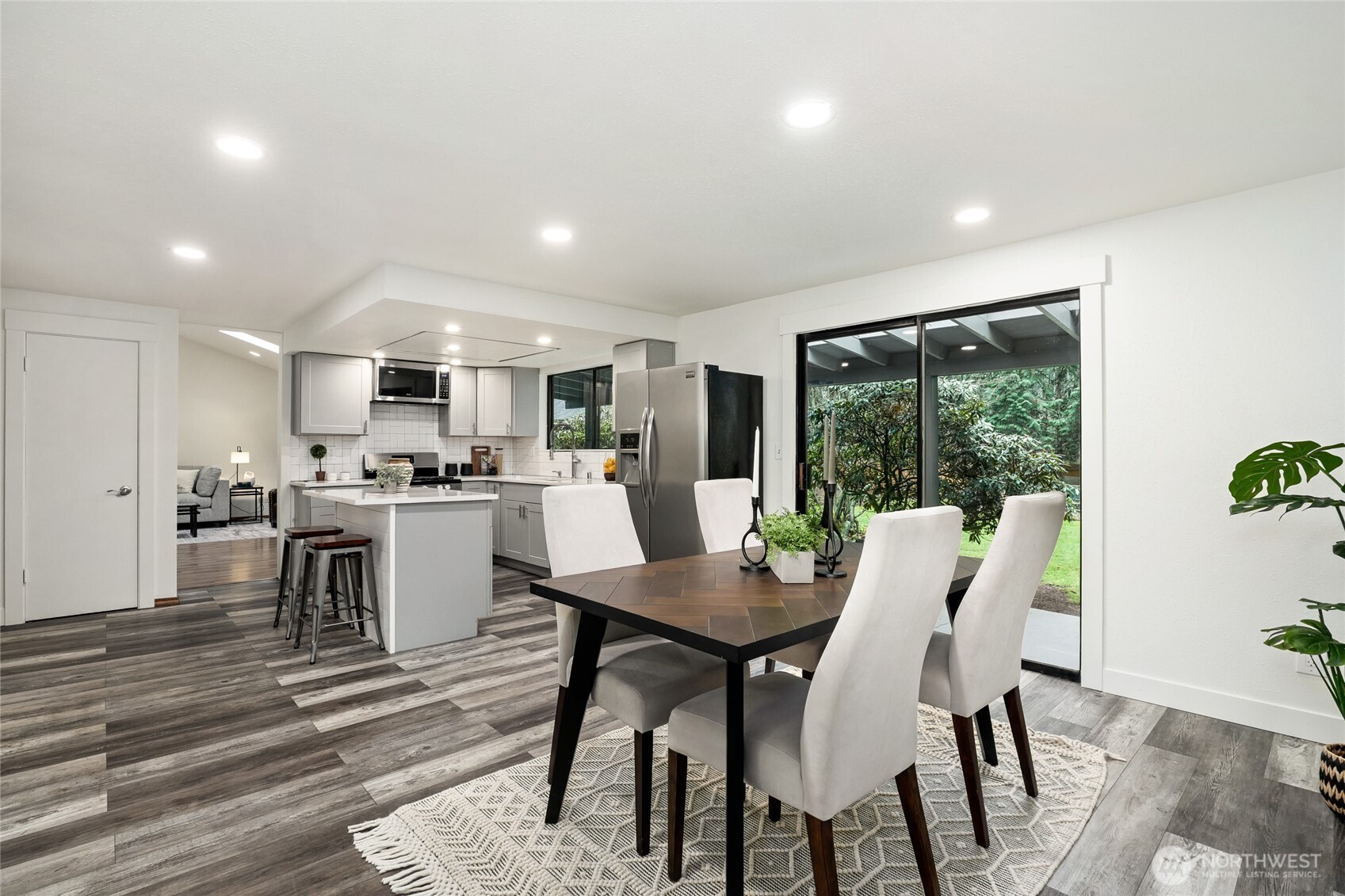 24705 SE 31st Place Sammamish WA 98075