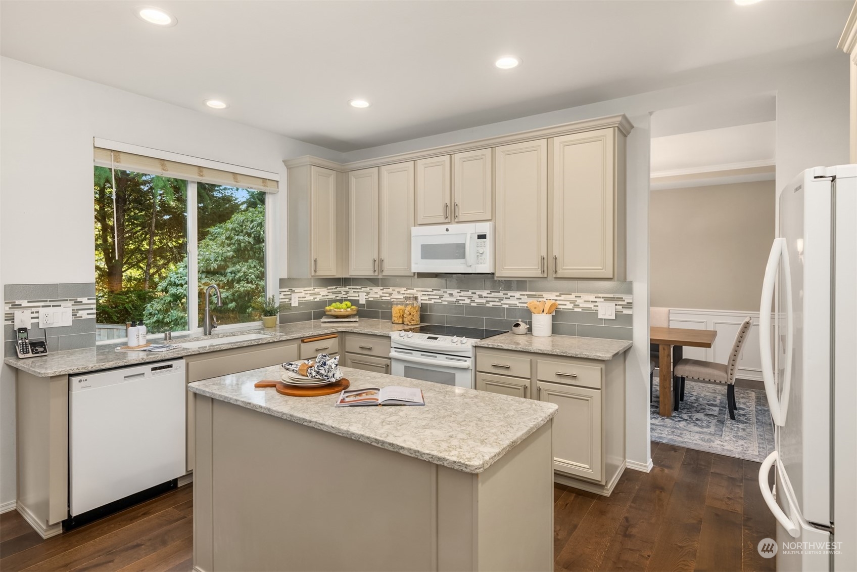 9429 NE Blue Wave Court Bainbridge Island WA 98110