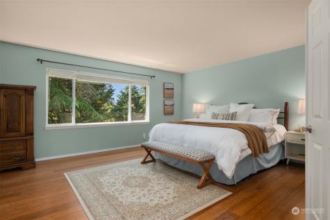 9429 NE Blue Wave Court Bainbridge Island WA 98110