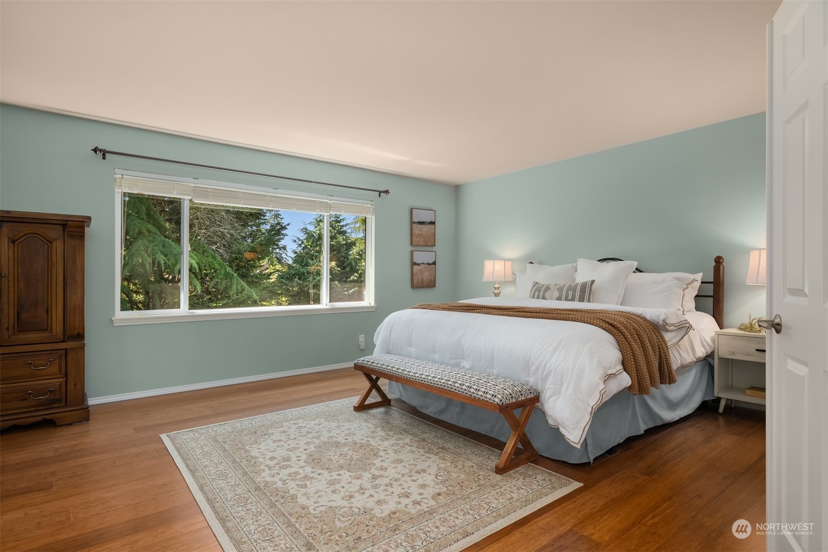9429 NE Blue Wave Court Bainbridge Island WA 98110
