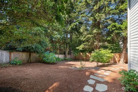 9429 NE Blue Wave Court Bainbridge Island WA 98110