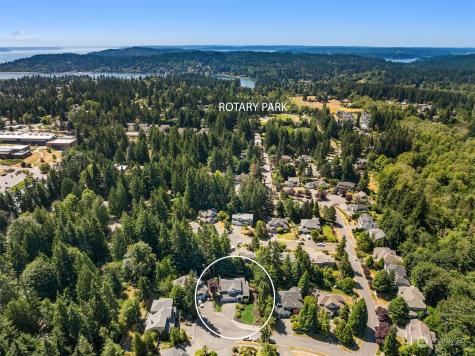9429 NE Blue Wave Court Bainbridge Island WA 98110