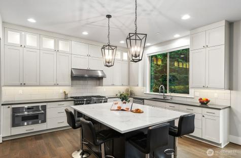 22250 NE 3rd Court Sammamish WA 98074
