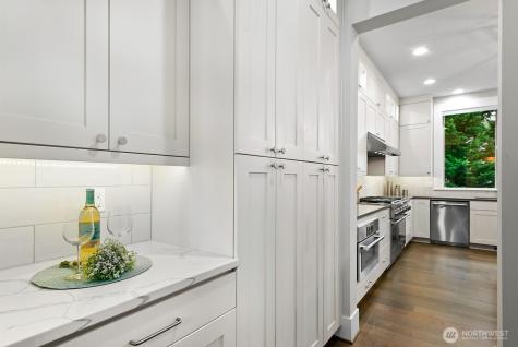 22250 NE 3rd Court Sammamish WA 98074