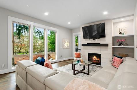 22250 NE 3rd Court Sammamish WA 98074