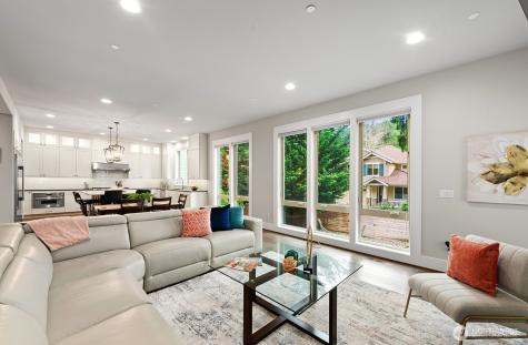 22250 NE 3rd Court Sammamish WA 98074
