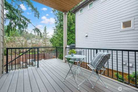 22250 NE 3rd Court Sammamish WA 98074
