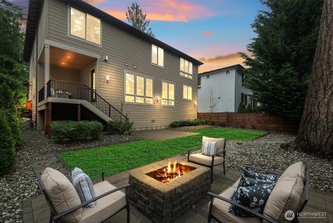 22250 NE 3rd Court Sammamish WA 98074