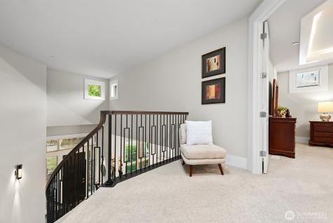22250 NE 3rd Court Sammamish WA 98074