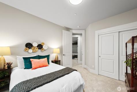 22250 NE 3rd Court Sammamish WA 98074