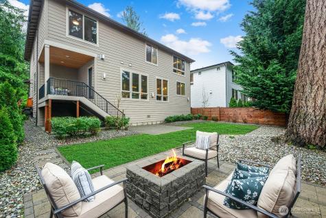 22250 NE 3rd Court Sammamish WA 98074