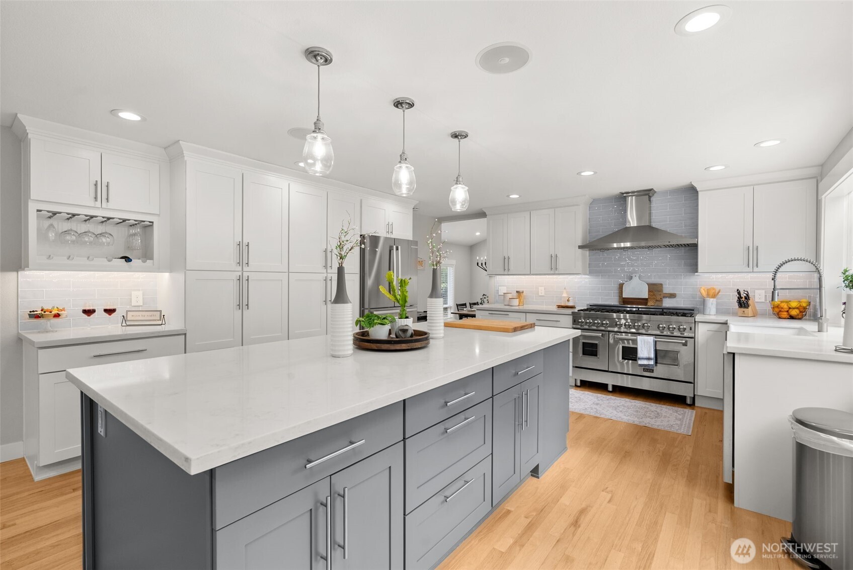 32 Cascade Key Bellevue WA 98006