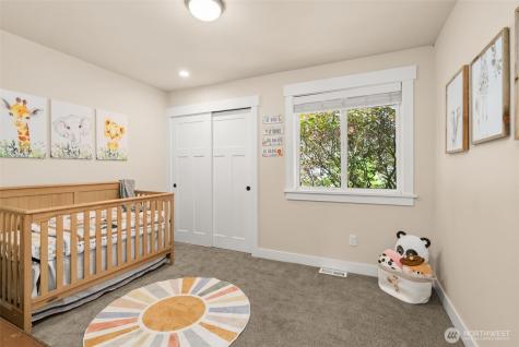 32 Cascade Key Bellevue WA 98006