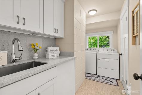 32 Cascade Key Bellevue WA 98006
