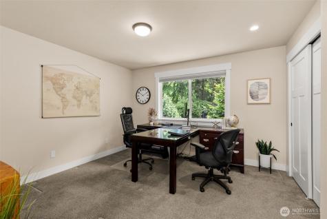 32 Cascade Key Bellevue WA 98006