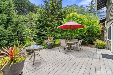 32 Cascade Key Bellevue WA 98006