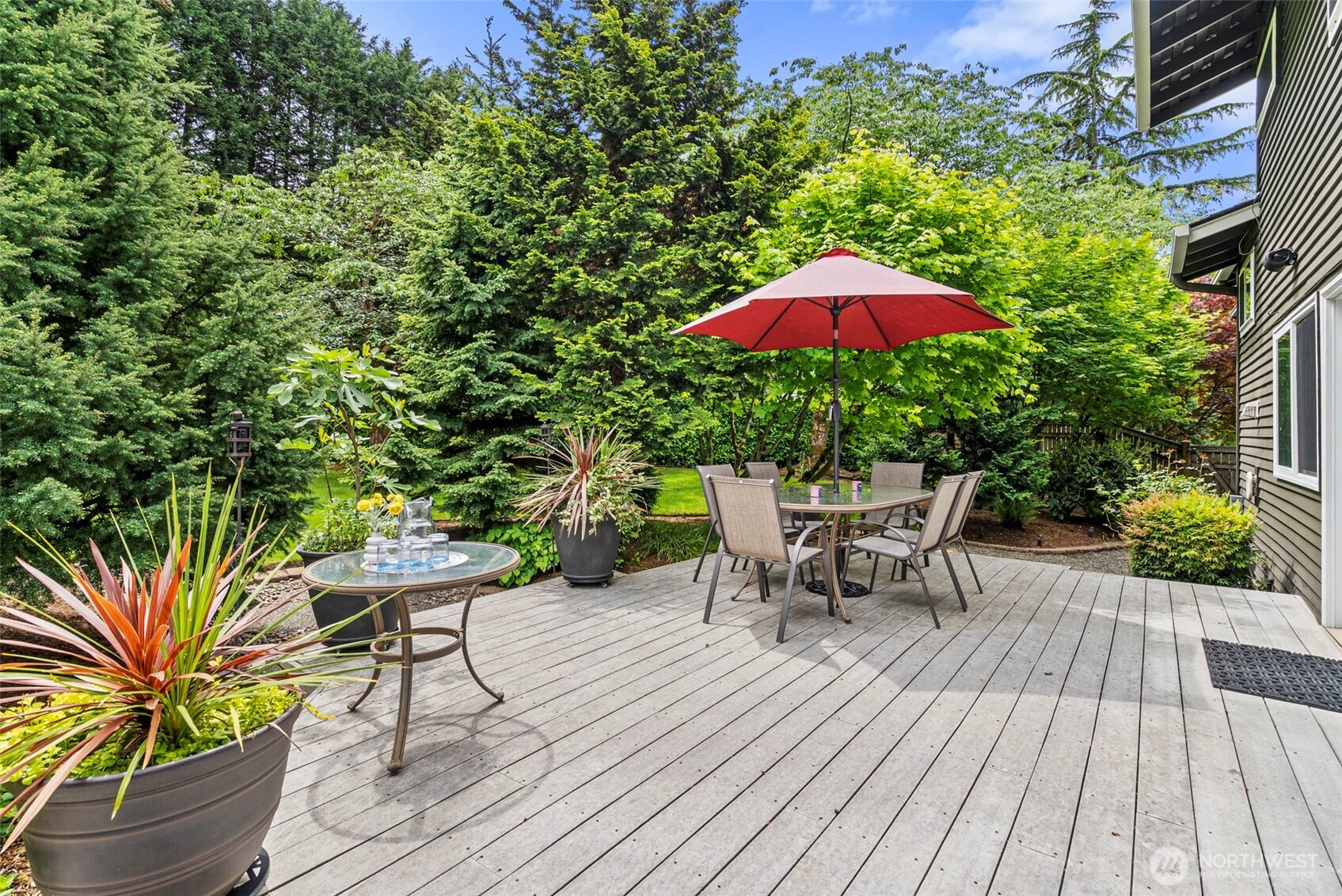 32 Cascade Key Bellevue WA 98006
