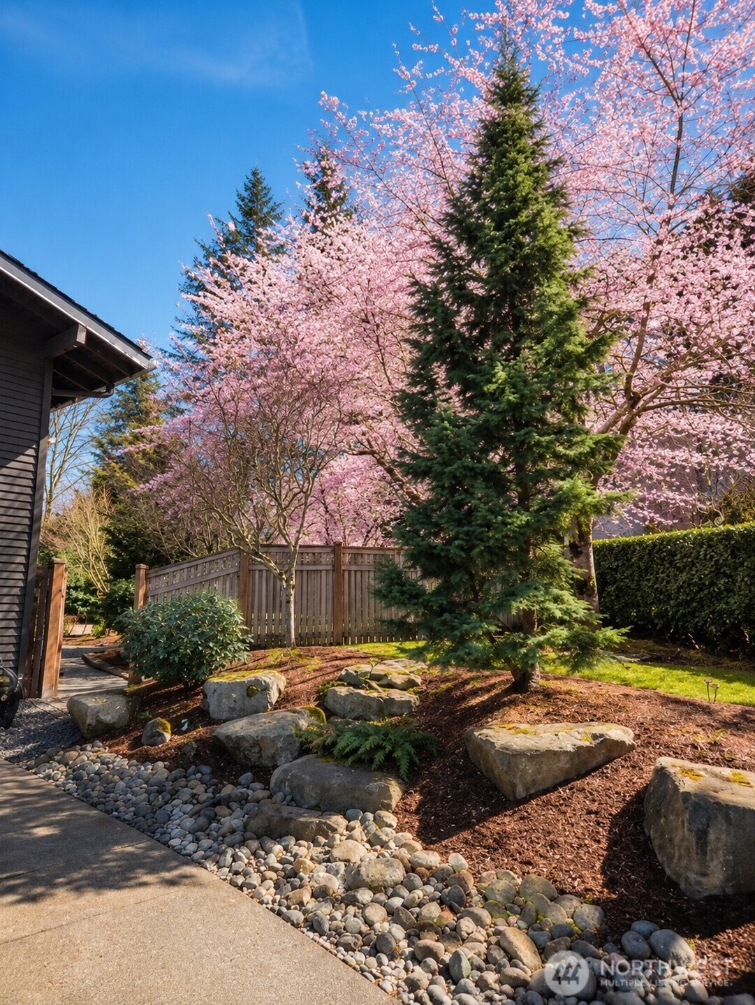 32 Cascade Key Bellevue WA 98006