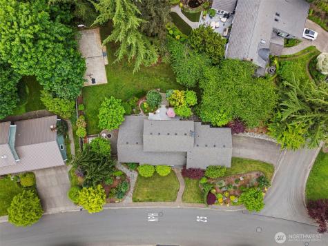 32 Cascade Key Bellevue WA 98006