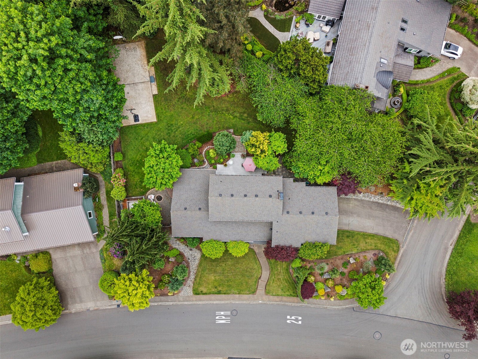 32 Cascade Key Bellevue WA 98006