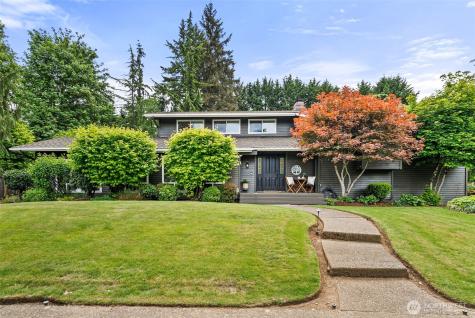 32 Cascade Key Bellevue WA 98006