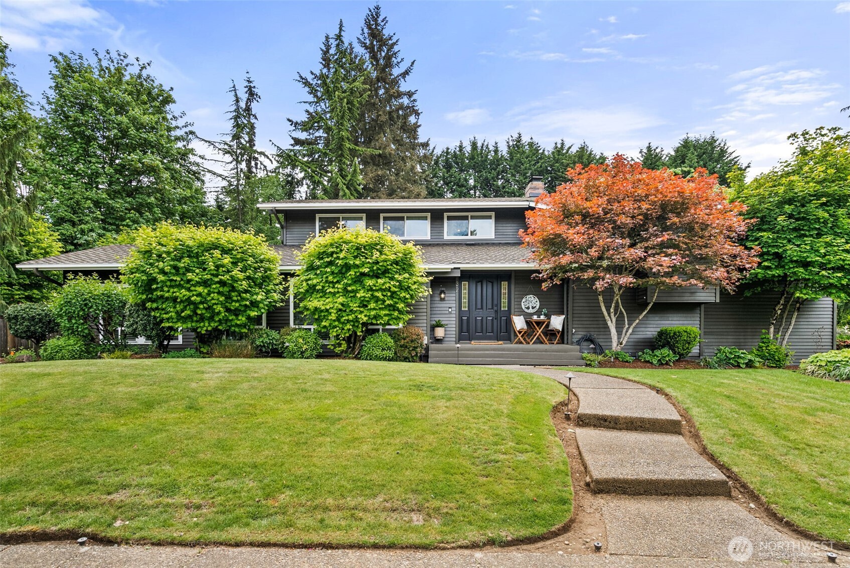 32 Cascade Key Bellevue WA 98006