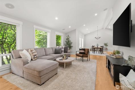 32 Cascade Key Bellevue WA 98006