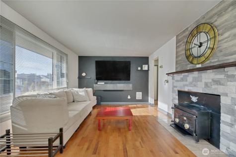 208 M Street SE Auburn WA 98002