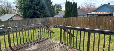 725 NW New York Avenue Chehalis WA 98532