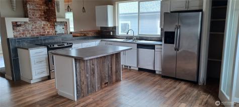725 NW New York Avenue Chehalis WA 98532