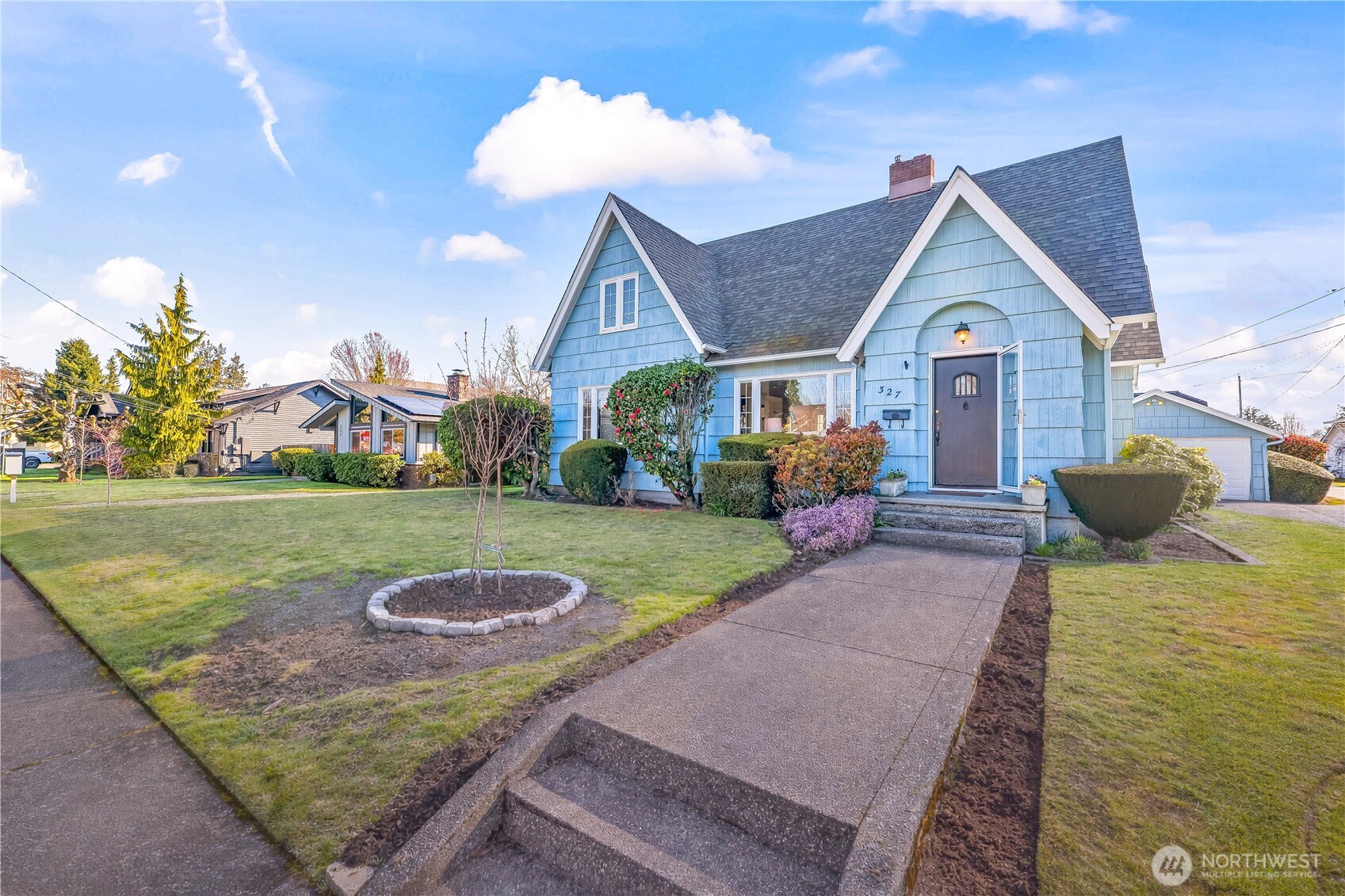 327 5th Street SW Puyallup WA 98371