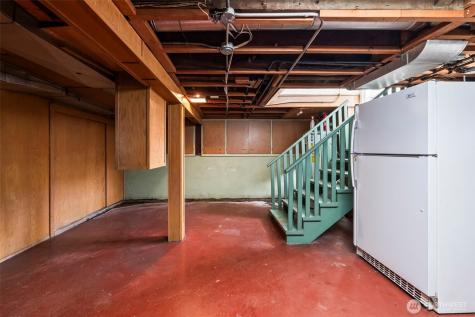 327 5th Street SW Puyallup WA 98371
