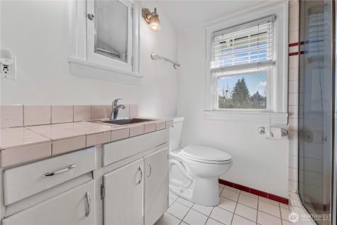 327 5th Street SW Puyallup WA 98371