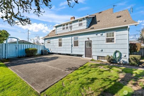 327 5th Street SW Puyallup WA 98371
