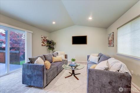 8014 Beverly Boulevard Everett WA 98203