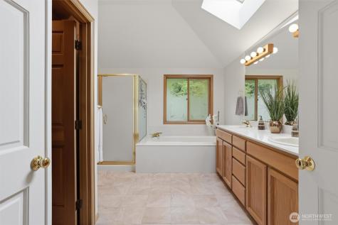 24135 SE 16th Place Sammamish WA 98075