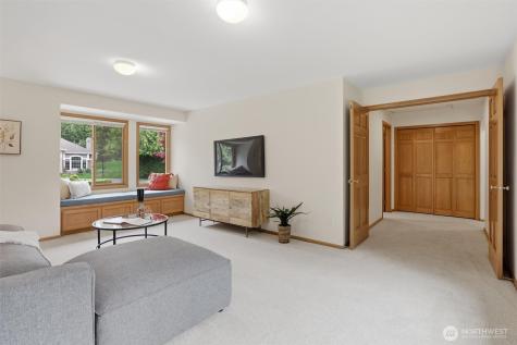 24135 SE 16th Place Sammamish WA 98075