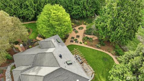 24135 SE 16th Place Sammamish WA 98075