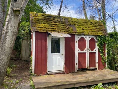 11420 103rd Avenue SW Vashon WA 98070