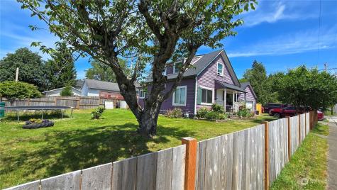 817 E 1st Street Arlington WA 98223