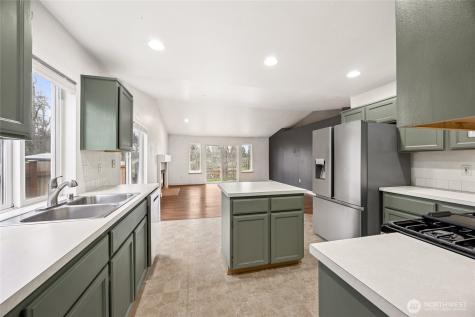 15403 105th Avenue SE Yelm WA 98597