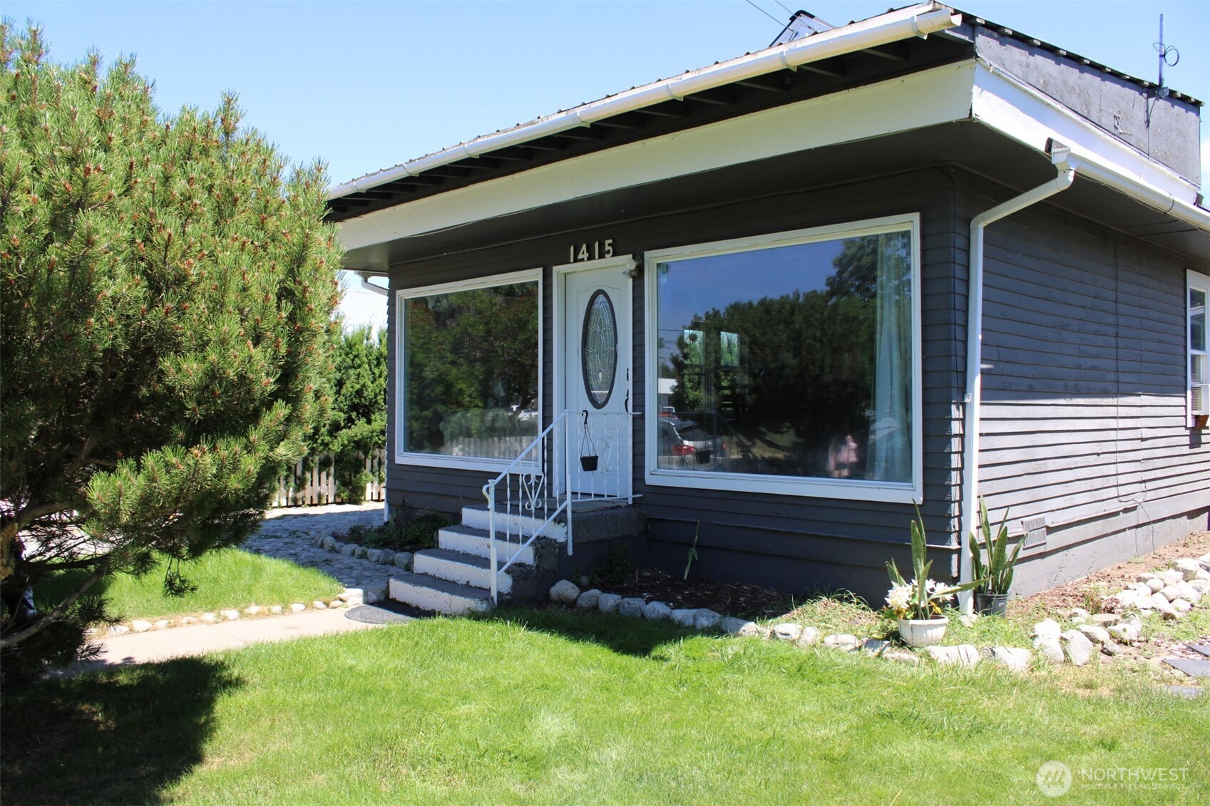 1415 Cherry Street Oroville WA 98844